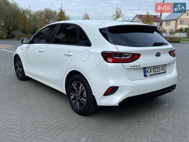 Белый Киа Сид, объемом двигателя 1.59 л и пробегом 107 тыс. км за 12350 $, фото 20 на Automoto.ua