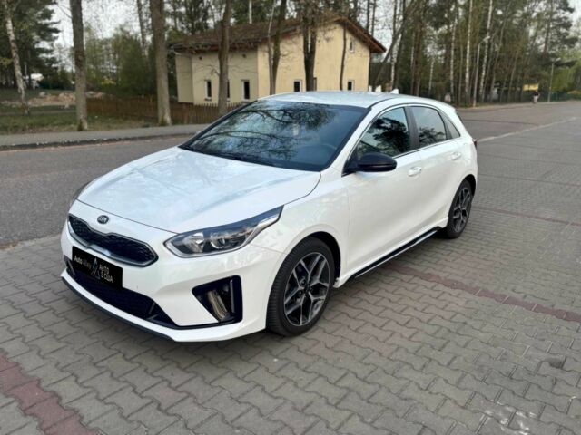 Білий Кіа Сід, об'ємом двигуна 1.6 л та пробігом 75 тис. км за 3400 $, фото 1 на Automoto.ua