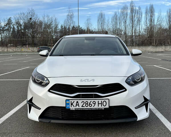 Білий Кіа Сід, об'ємом двигуна 1.59 л та пробігом 75 тис. км за 17800 $, фото 2 на Automoto.ua