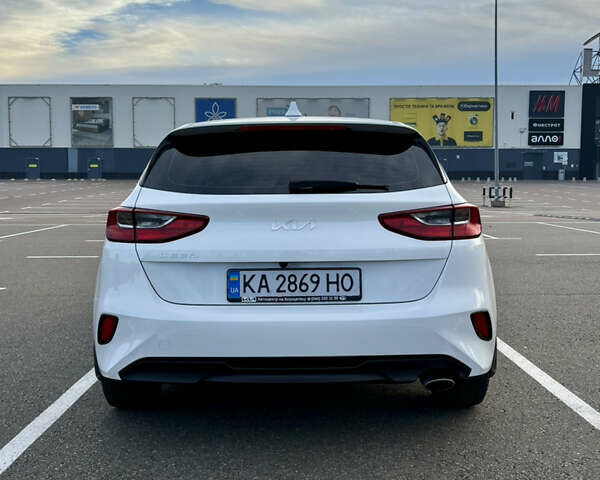 Білий Кіа Сід, об'ємом двигуна 1.59 л та пробігом 75 тис. км за 17800 $, фото 9 на Automoto.ua