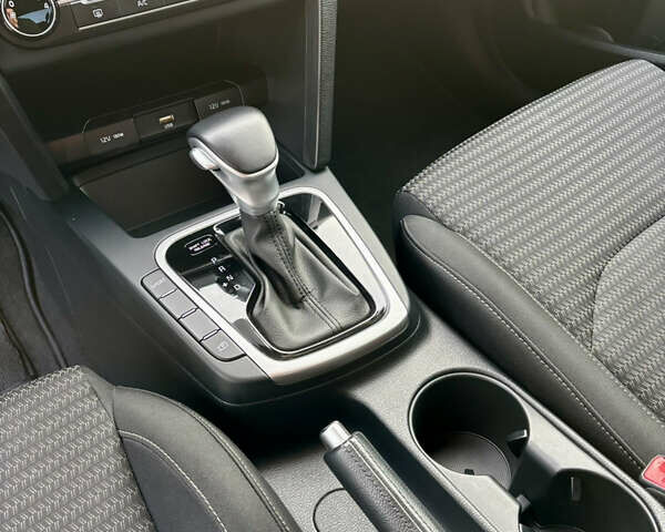 Білий Кіа Сід, об'ємом двигуна 1.59 л та пробігом 75 тис. км за 17800 $, фото 17 на Automoto.ua