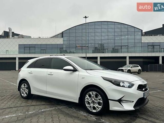 Белый Киа Сид, объемом двигателя 1.59 л и пробегом 76 тыс. км за 16300 $, фото 20 на Automoto.ua