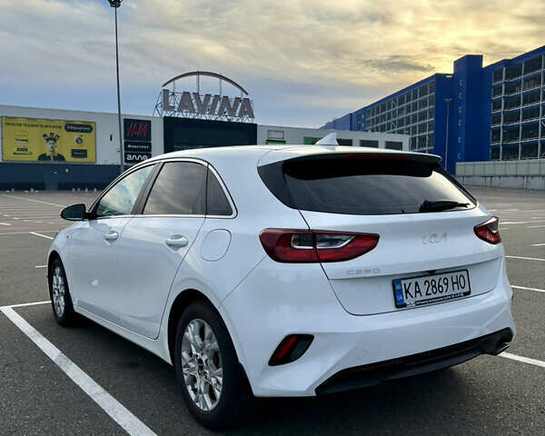 Білий Кіа Сід, об'ємом двигуна 1.59 л та пробігом 75 тис. км за 17800 $, фото 7 на Automoto.ua