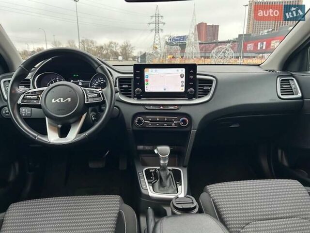 Белый Киа Сид, объемом двигателя 1.59 л и пробегом 76 тыс. км за 16300 $, фото 9 на Automoto.ua