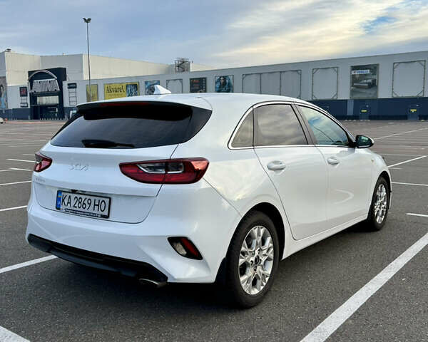 Білий Кіа Сід, об'ємом двигуна 1.59 л та пробігом 75 тис. км за 17800 $, фото 8 на Automoto.ua