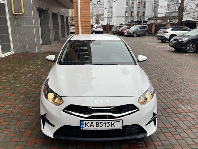 Білий Кіа Сід, об'ємом двигуна 1.6 л та пробігом 30 тис. км за 18900 $, фото 11 на Automoto.ua