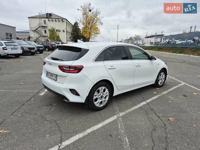 Киа Сид 2023 в Киеве на Automoto.ua Белый Киа Сид, объемом двигателя 1.59 л и пробегом 13 тыс. км за 18900 $, фото 6 на Automoto.ua