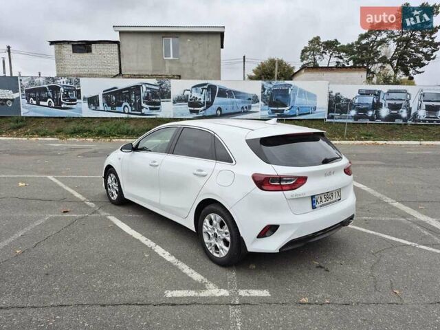 Киа Сид 2023 в Киеве на Automoto.ua Белый Киа Сид, объемом двигателя 1.59 л и пробегом 13 тыс. км за 18900 $, фото 4 на Automoto.ua