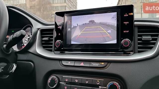 Белый Киа Сид, объемом двигателя 1.59 л и пробегом 33 тыс. км за 18100 $, фото 7 на Automoto.ua