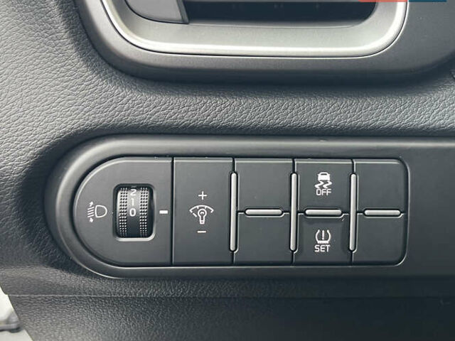 Білий Кіа Сід, об'ємом двигуна 1.6 л та пробігом 30 тис. км за 18900 $, фото 42 на Automoto.ua