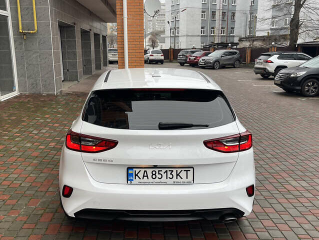 Білий Кіа Сід, об'ємом двигуна 1.6 л та пробігом 30 тис. км за 18900 $, фото 13 на Automoto.ua