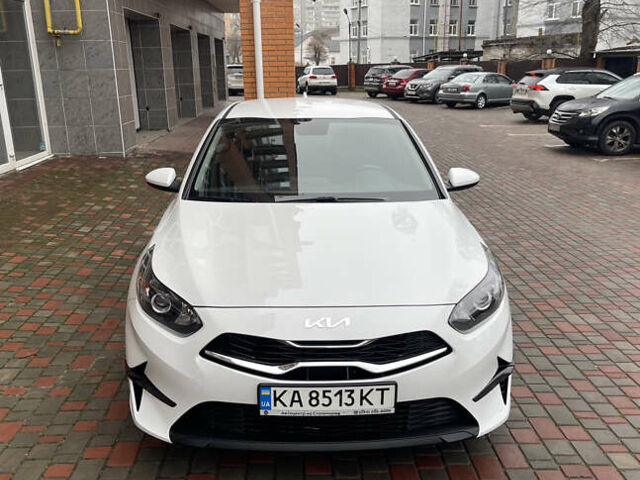 Білий Кіа Сід, об'ємом двигуна 1.6 л та пробігом 30 тис. км за 18900 $, фото 1 на Automoto.ua