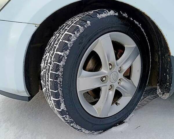 Білий Кіа Сід, об'ємом двигуна 1.6 л та пробігом 25 тис. км за 5500 $, фото 2 на Automoto.ua