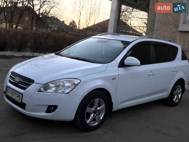 Білий Кіа Сід, об'ємом двигуна 1.58 л та пробігом 228 тис. км за 4890 $, фото 5 на Automoto.ua