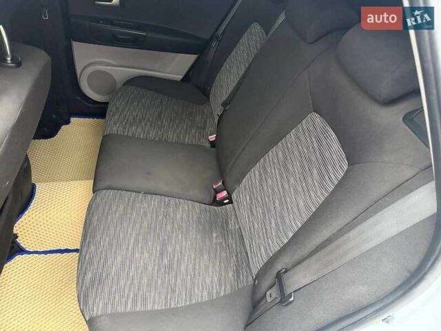 Білий Кіа Сід, об'ємом двигуна 1.4 л та пробігом 250 тис. км за 6400 $, фото 5 на Automoto.ua