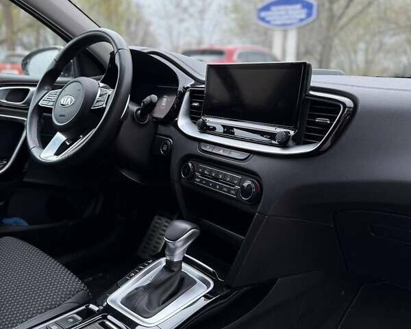 Белый Киа Сид, объемом двигателя 1.6 л и пробегом 58 тыс. км за 17799 $, фото 11 на Automoto.ua