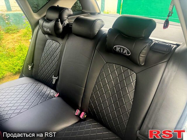 Белый Киа Сид, объемом двигателя 1.6 л и пробегом 386 тыс. км за 5000 $, фото 6 на Automoto.ua