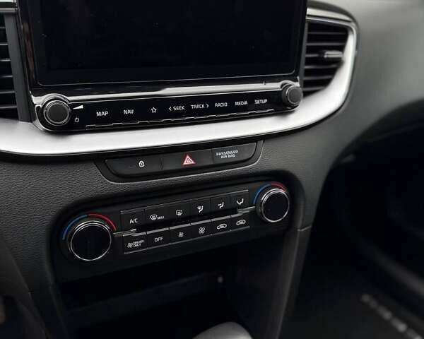 Белый Киа Сид, объемом двигателя 1.6 л и пробегом 58 тыс. км за 17799 $, фото 15 на Automoto.ua