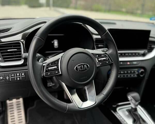 Белый Киа Сид, объемом двигателя 1.6 л и пробегом 58 тыс. км за 17799 $, фото 12 на Automoto.ua