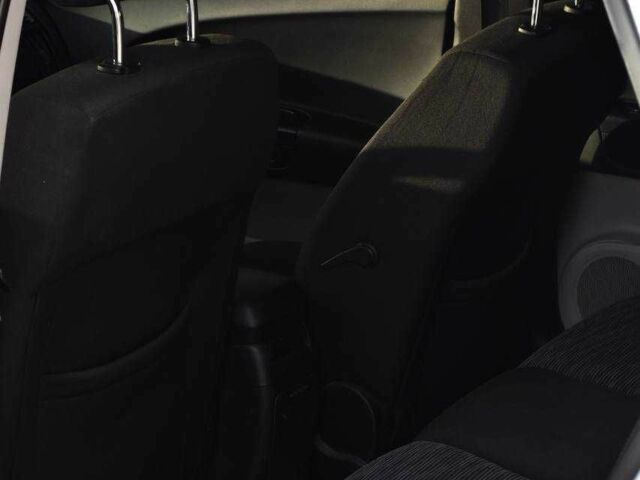 Белый Киа Сид, объемом двигателя 1.4 л и пробегом 252 тыс. км за 5499 $, фото 15 на Automoto.ua