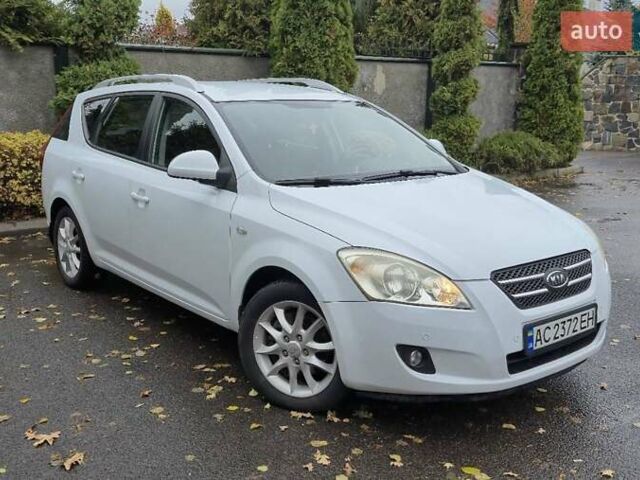 Киа Сид 2008 в Луцке на Automoto.ua Белый Киа Сид, объемом двигателя 1.6 л и пробегом 265 тыс. км за 6900 $, фото 7 на Automoto.ua