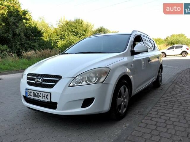 Білий Кіа Сід, об'ємом двигуна 1.4 л та пробігом 221 тис. км за 4800 $, фото 2 на Automoto.ua
