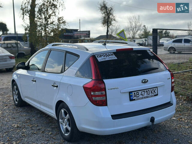 Белый Киа Сид, объемом двигателя 1.6 л и пробегом 193 тыс. км за 5500 $, фото 19 на Automoto.ua