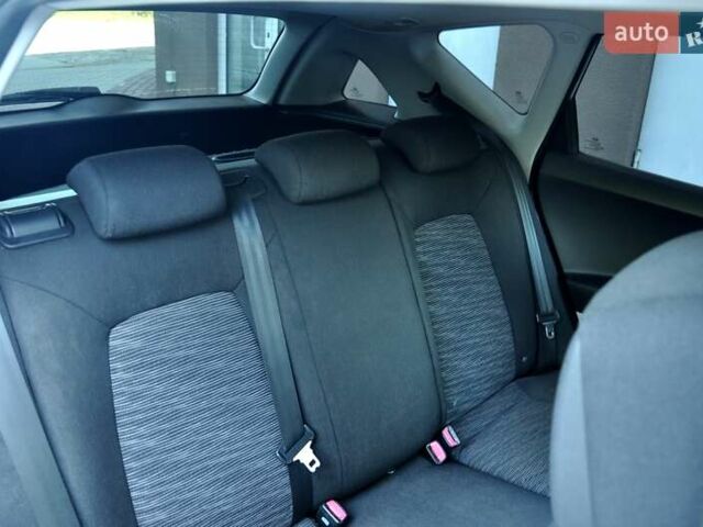 Білий Кіа Сід, об'ємом двигуна 1.4 л та пробігом 221 тис. км за 4800 $, фото 24 на Automoto.ua