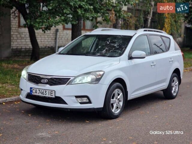 Белый Киа Сид, объемом двигателя 1.59 л и пробегом 227 тыс. км за 5999 $, фото 16 на Automoto.ua