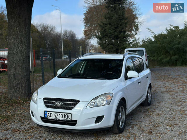 Белый Киа Сид, объемом двигателя 1.6 л и пробегом 193 тыс. км за 5500 $, фото 10 на Automoto.ua