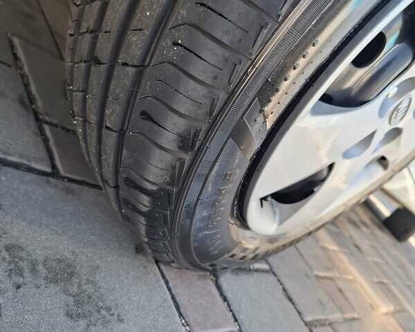 Белый Киа Сид, объемом двигателя 1.6 л и пробегом 281 тыс. км за 5800 $, фото 13 на Automoto.ua