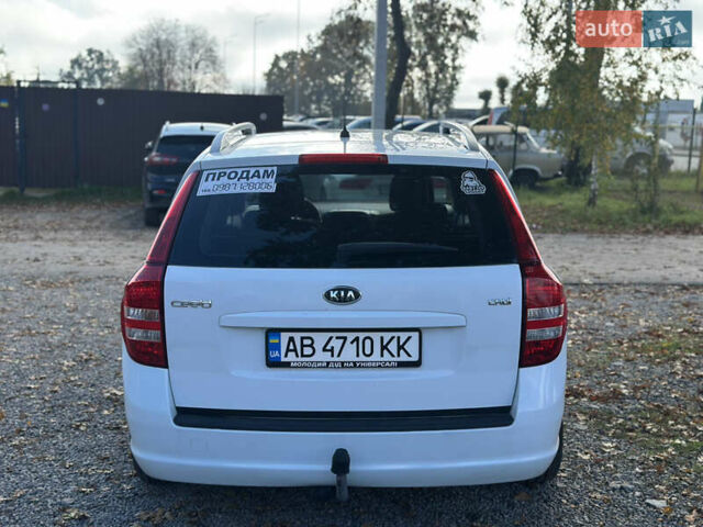 Белый Киа Сид, объемом двигателя 1.6 л и пробегом 193 тыс. км за 5500 $, фото 17 на Automoto.ua