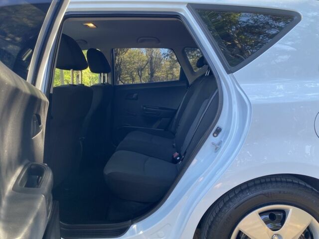 Білий Кіа Сід, об'ємом двигуна 1.6 л та пробігом 236 тис. км за 6999 $, фото 11 на Automoto.ua