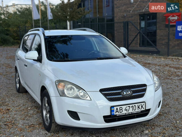 Белый Киа Сид, объемом двигателя 1.6 л и пробегом 193 тыс. км за 5500 $, фото 5 на Automoto.ua