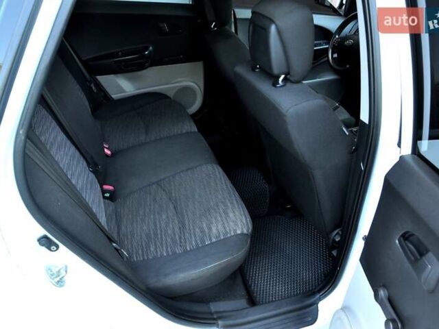 Білий Кіа Сід, об'ємом двигуна 1.4 л та пробігом 221 тис. км за 4800 $, фото 23 на Automoto.ua