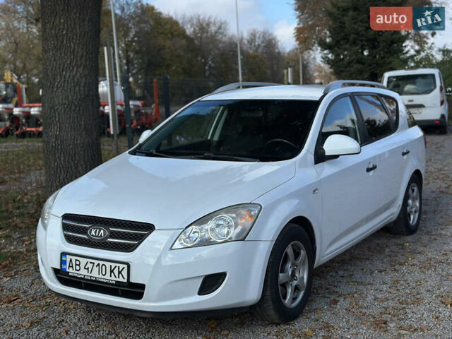 Белый Киа Сид, объемом двигателя 1.6 л и пробегом 193 тыс. км за 5500 $, фото 2 на Automoto.ua