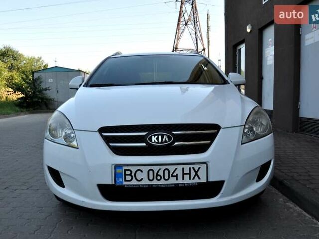 Білий Кіа Сід, об'ємом двигуна 1.4 л та пробігом 221 тис. км за 4800 $, фото 4 на Automoto.ua