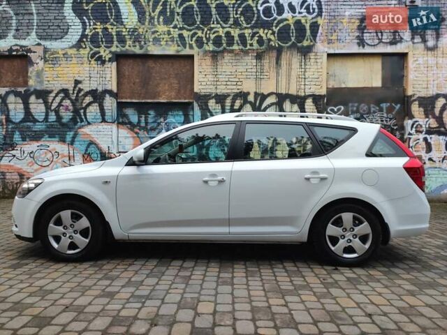 Білий Кіа Сід, об'ємом двигуна 1.59 л та пробігом 189 тис. км за 6800 $, фото 3 на Automoto.ua