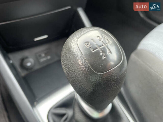 Белый Киа Сид, объемом двигателя 1.4 л и пробегом 157 тыс. км за 7333 $, фото 16 на Automoto.ua