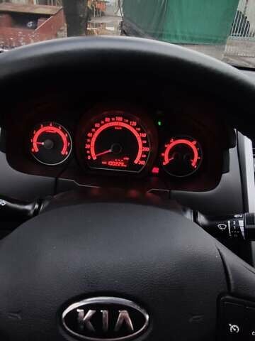 Білий Кіа Сід, об'ємом двигуна 1.6 л та пробігом 100 тис. км за 7200 $, фото 9 на Automoto.ua