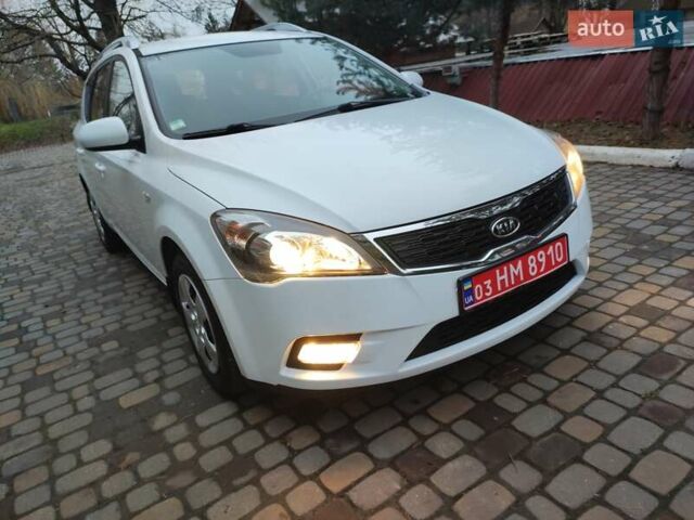 Білий Кіа Сід, об'ємом двигуна 1.59 л та пробігом 189 тис. км за 6800 $, фото 21 на Automoto.ua