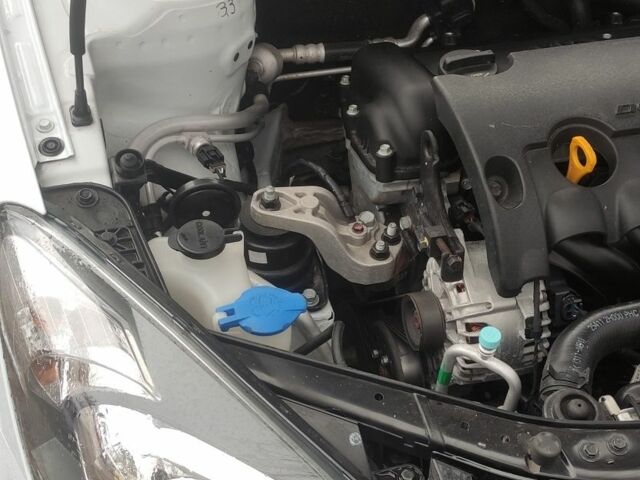 Белый Киа Сид, объемом двигателя 0 л и пробегом 100 тыс. км за 7200 $, фото 2 на Automoto.ua