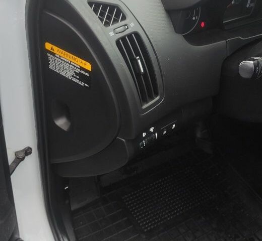 Белый Киа Сид, объемом двигателя 0 л и пробегом 100 тыс. км за 7200 $, фото 5 на Automoto.ua