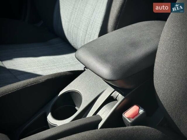 Белый Киа Сид, объемом двигателя 1.6 л и пробегом 226 тыс. км за 7950 $, фото 74 на Automoto.ua