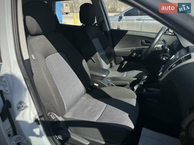 Белый Киа Сид, объемом двигателя 1.6 л и пробегом 226 тыс. км за 7950 $, фото 59 на Automoto.ua