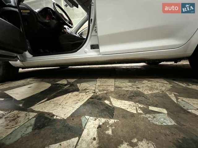 Білий Кіа Сід, об'ємом двигуна 1.58 л та пробігом 344 тис. км за 7300 $, фото 20 на Automoto.ua