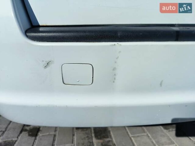 Білий Кіа Сід, об'ємом двигуна 1.58 л та пробігом 253 тис. км за 5299 $, фото 16 на Automoto.ua