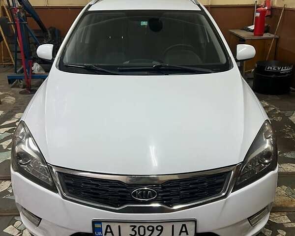 Білий Кіа Сід, об'ємом двигуна 1.58 л та пробігом 344 тис. км за 7300 $, фото 11 на Automoto.ua