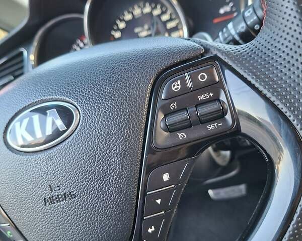 Білий Кіа Сід, об'ємом двигуна 1.59 л та пробігом 95 тис. км за 11800 $, фото 10 на Automoto.ua