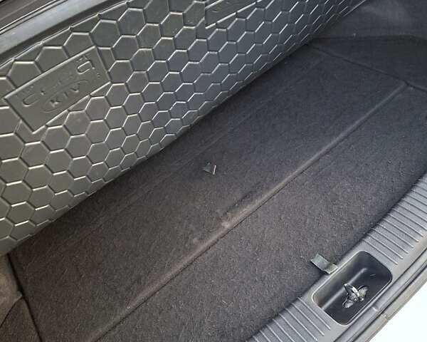 Білий Кіа Сід, об'ємом двигуна 1.59 л та пробігом 95 тис. км за 11800 $, фото 28 на Automoto.ua